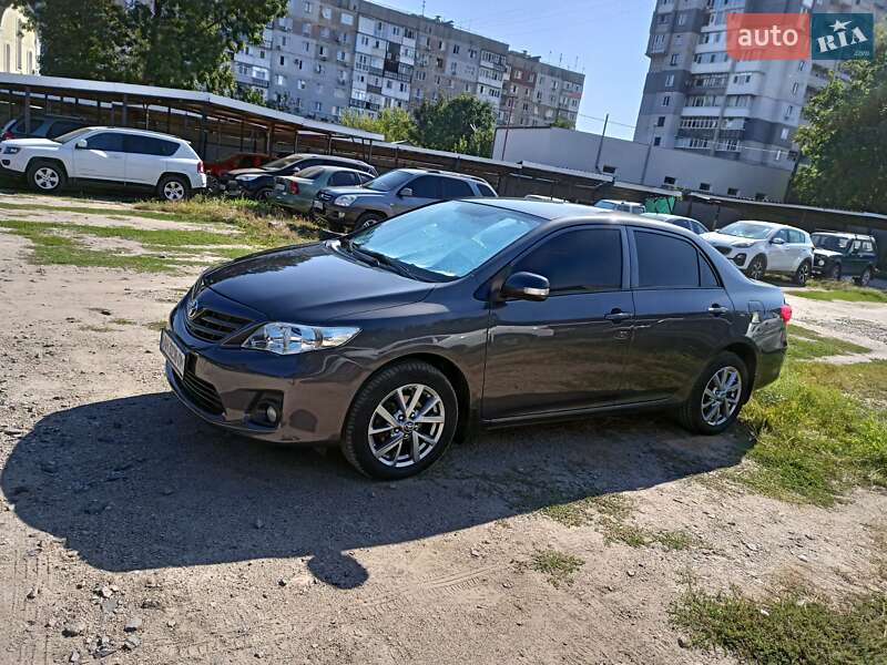 2012 toyota corolla