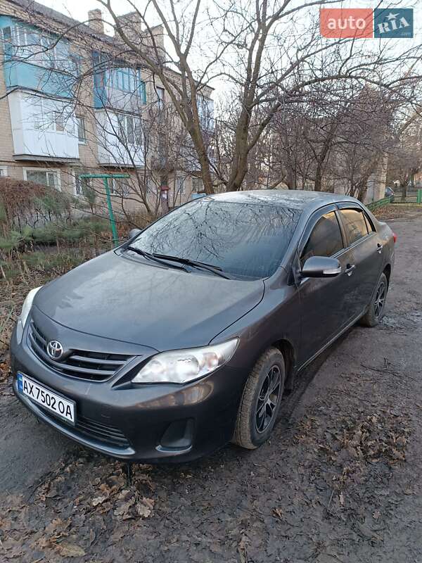 2010 toyota corolla