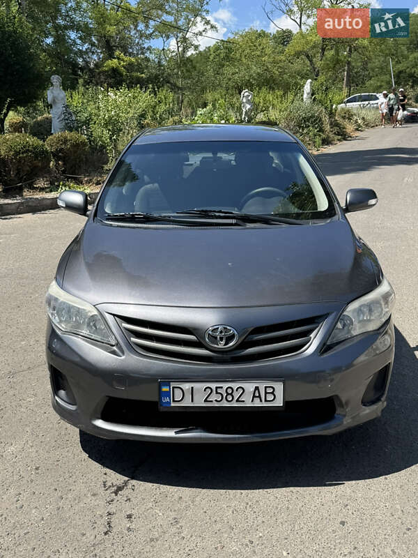 2011 toyota corolla