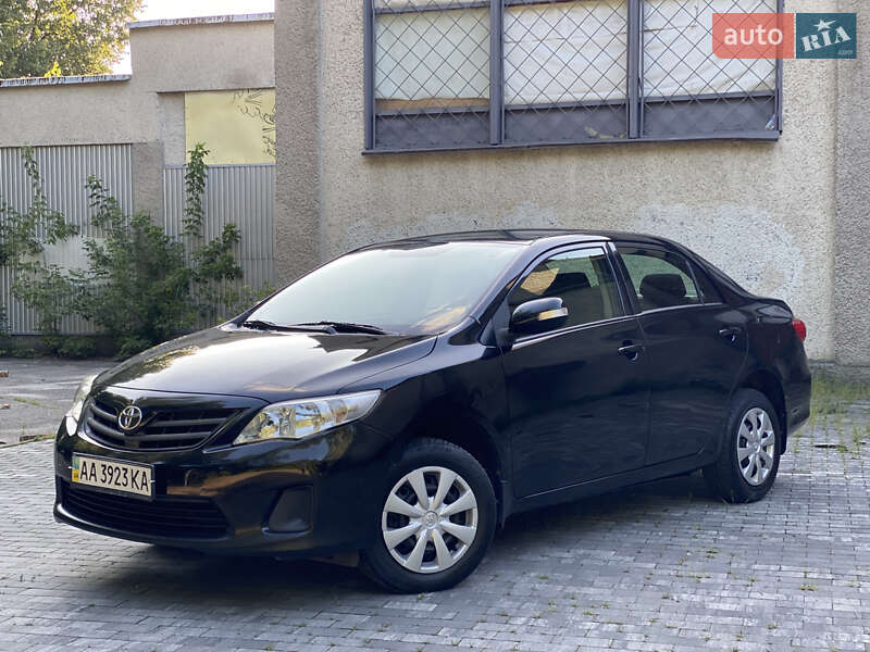 2010 toyota corolla