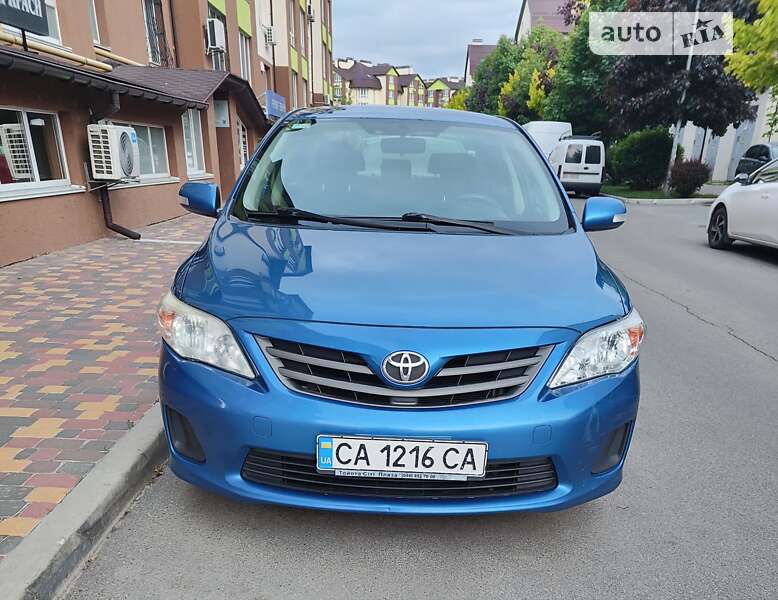 2011 toyota corolla