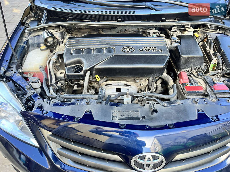 2011 toyota corolla