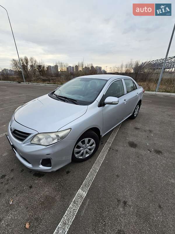 2011 toyota corolla