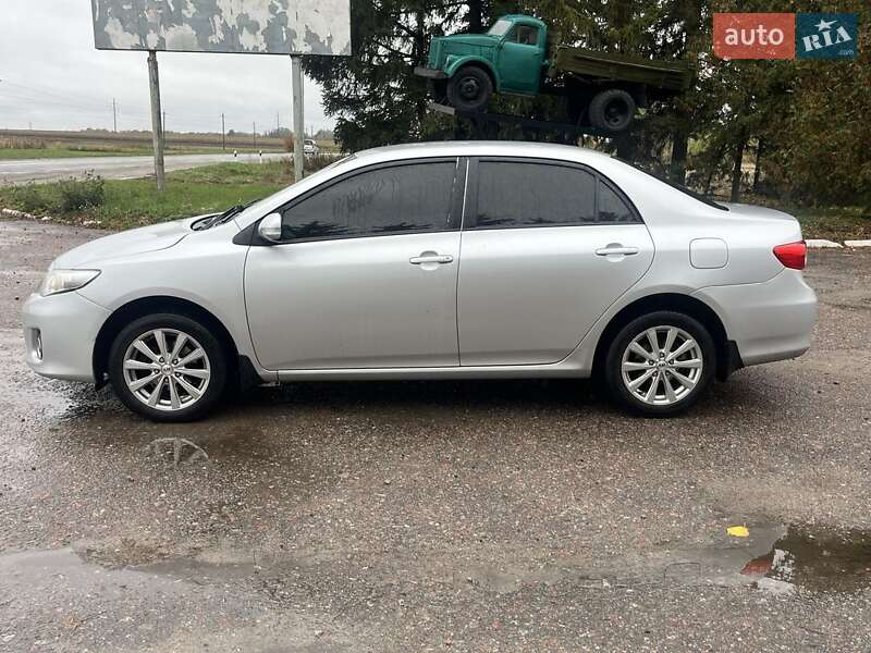 2012 toyota corolla