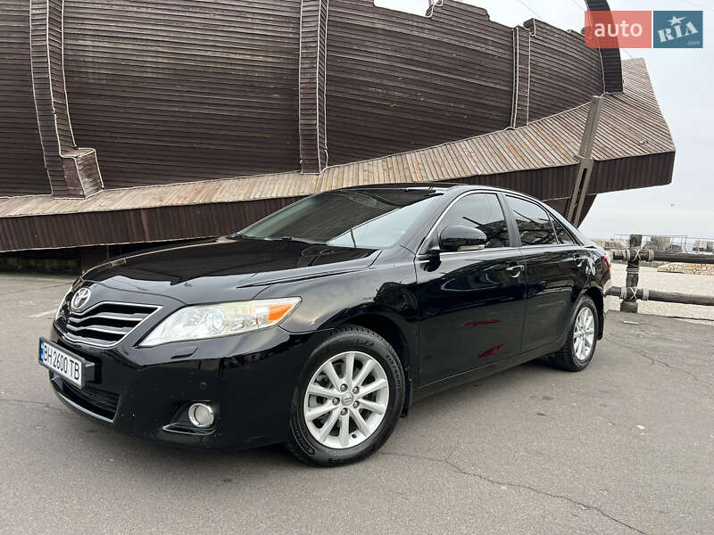 2011 toyota camry