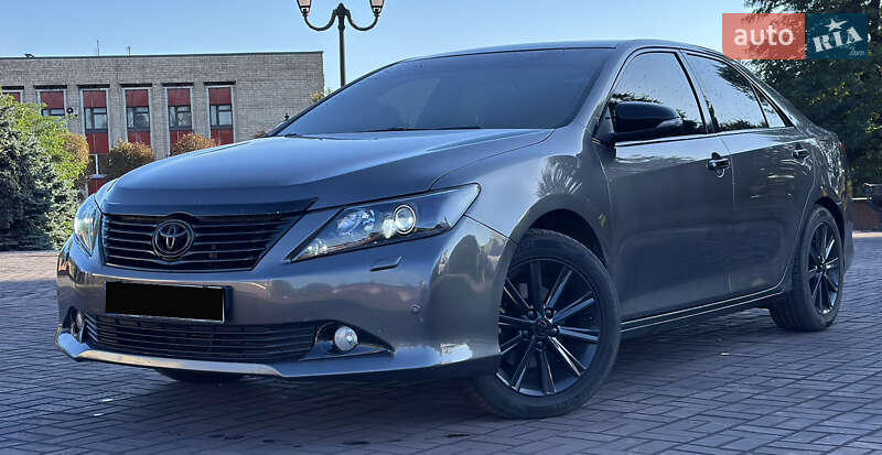 2012 toyota camry