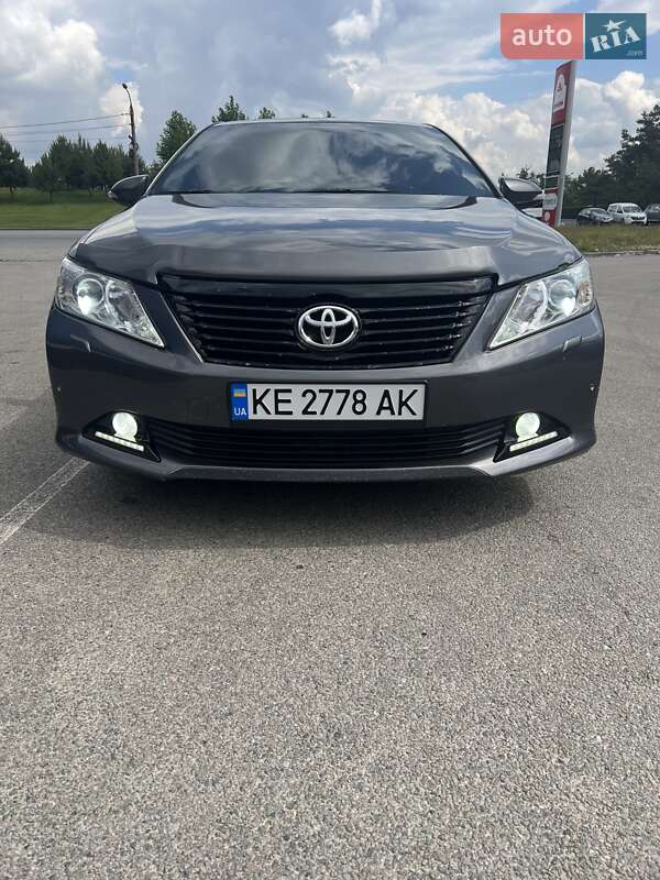 2012 toyota camry