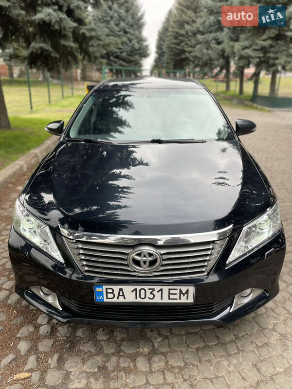 2011 toyota camry