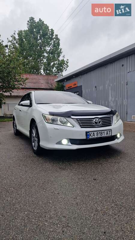 2012 toyota camry