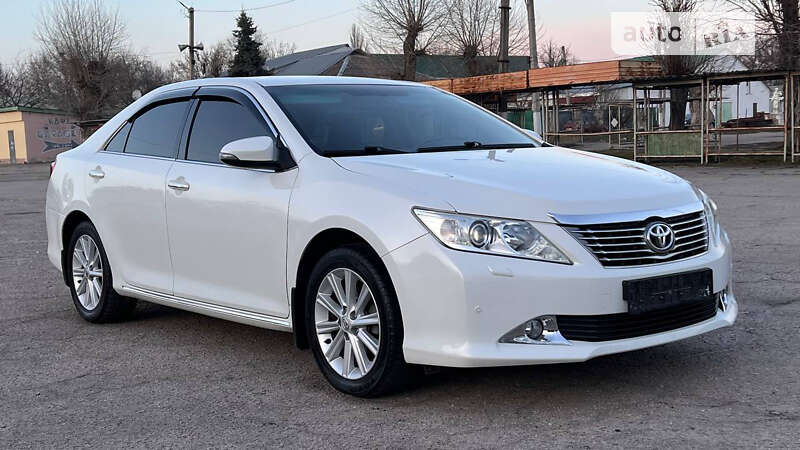 2011 toyota camry