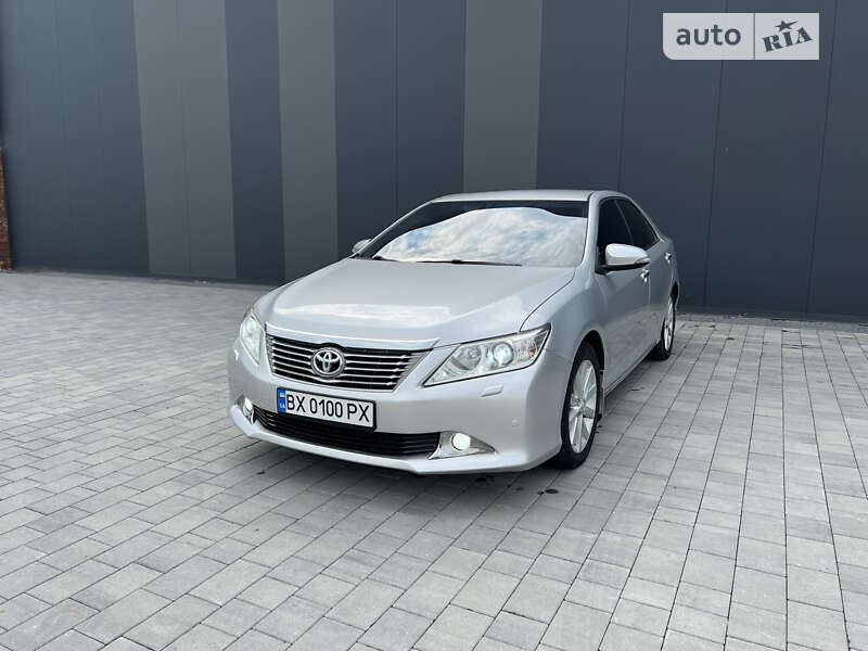 2011 toyota camry