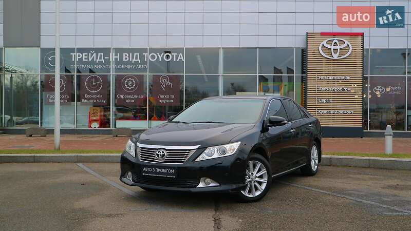 2012 toyota camry