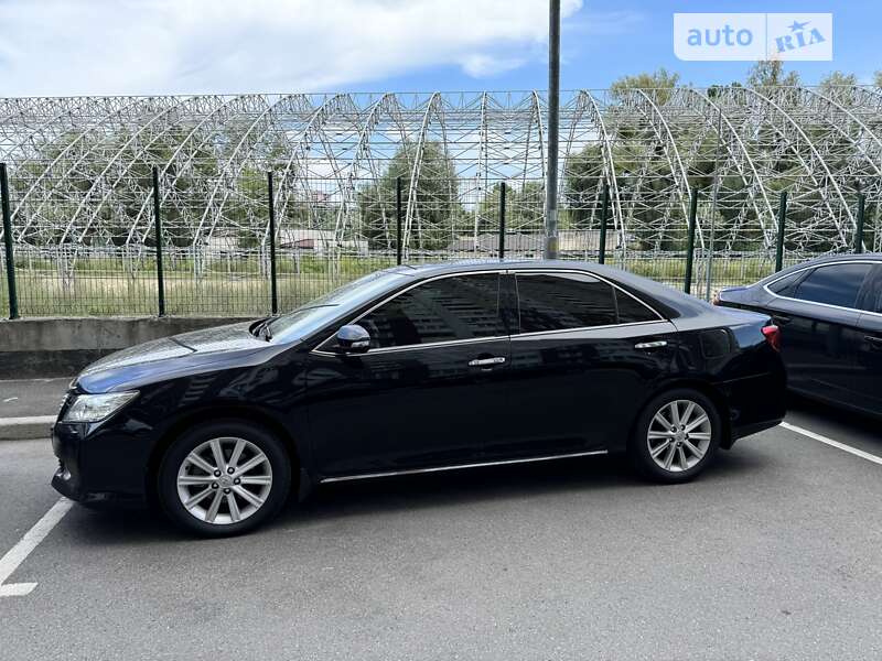 2013 toyota camry