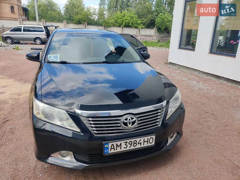 2012 toyota camry