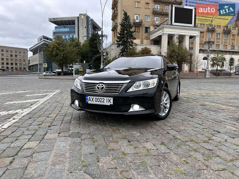 2011 toyota camry