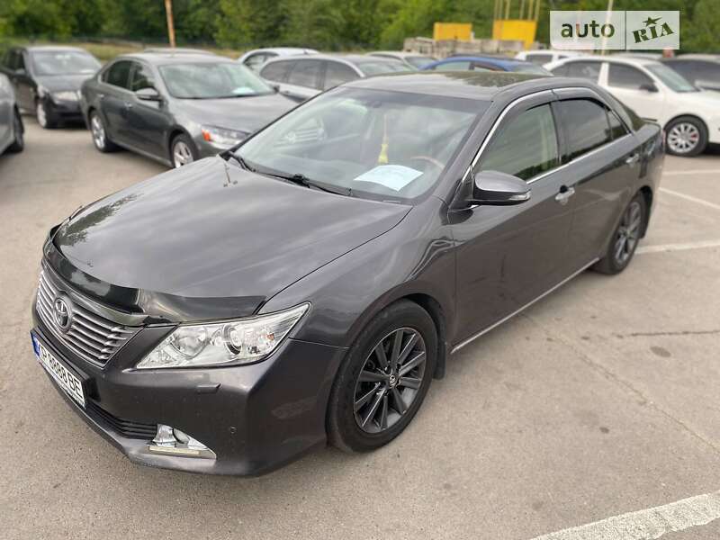 2012 toyota camry