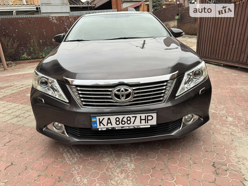 2011 toyota camry