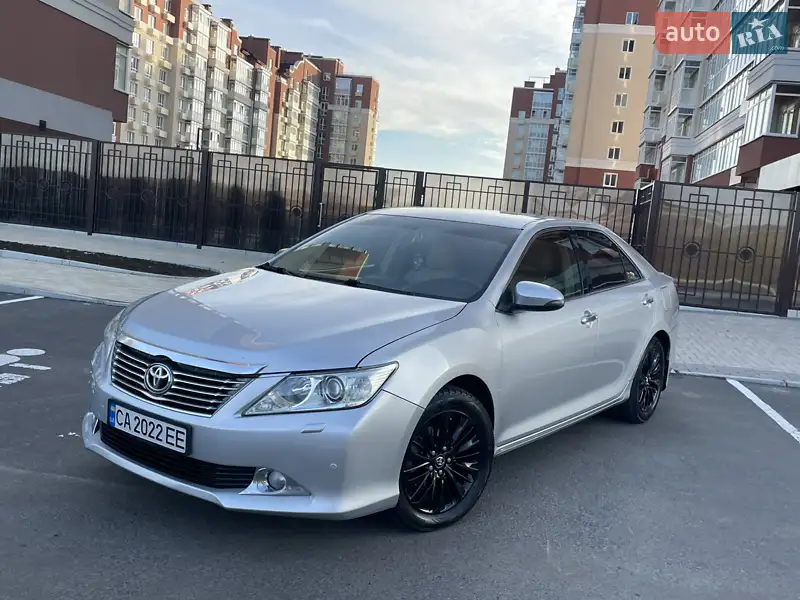 2012 toyota camry