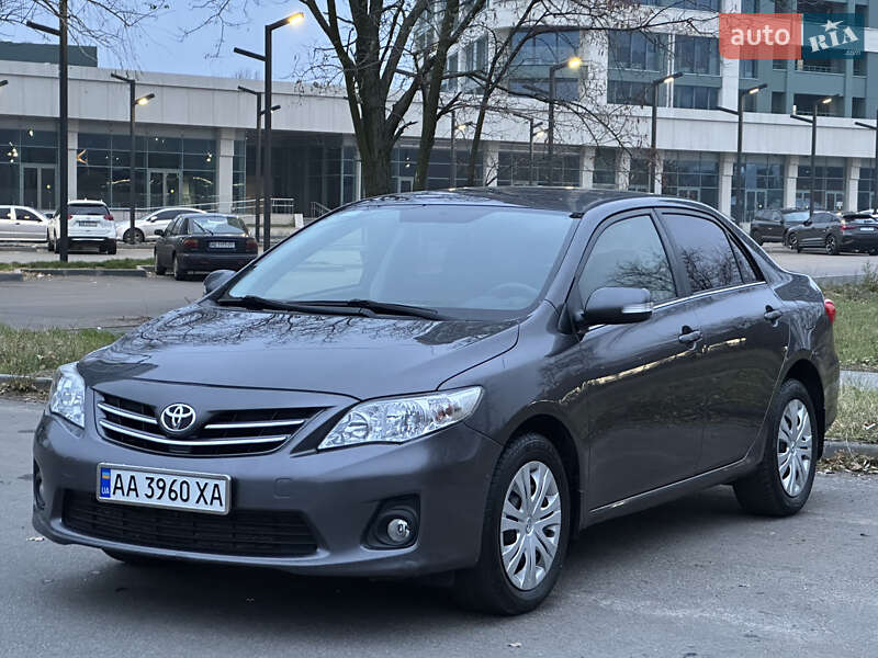2012 toyota corolla