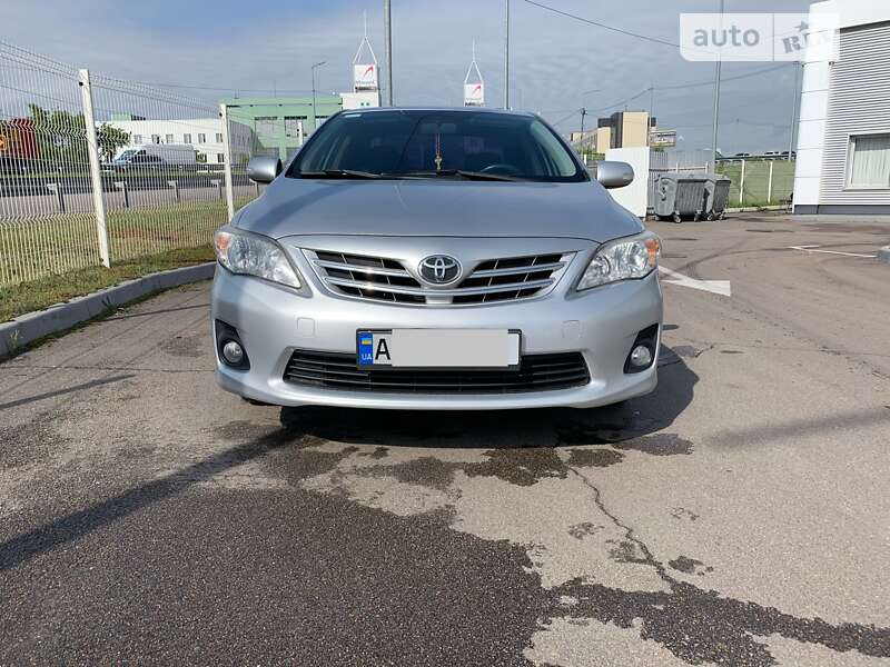 2011 toyota corolla