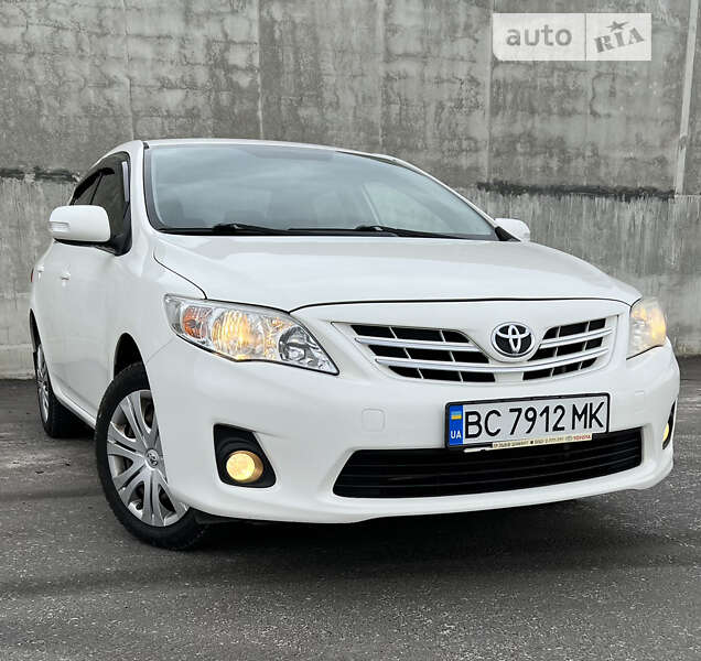 2011 toyota corolla