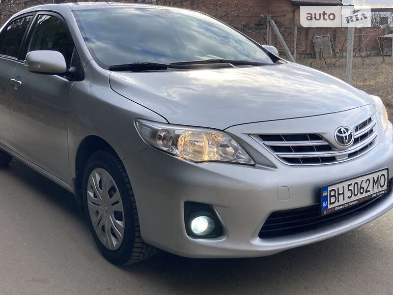 2012 toyota corolla