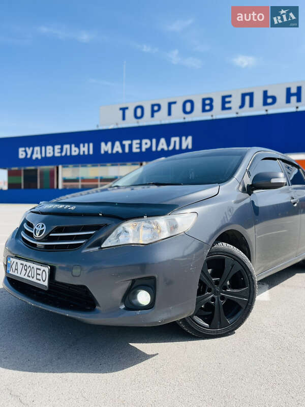 2011 toyota corolla