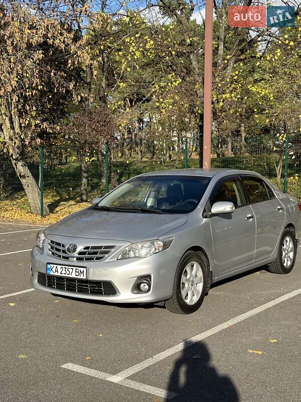 2011 toyota corolla