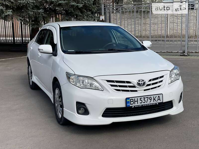 2011 toyota corolla