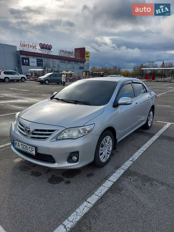 2012 toyota corolla