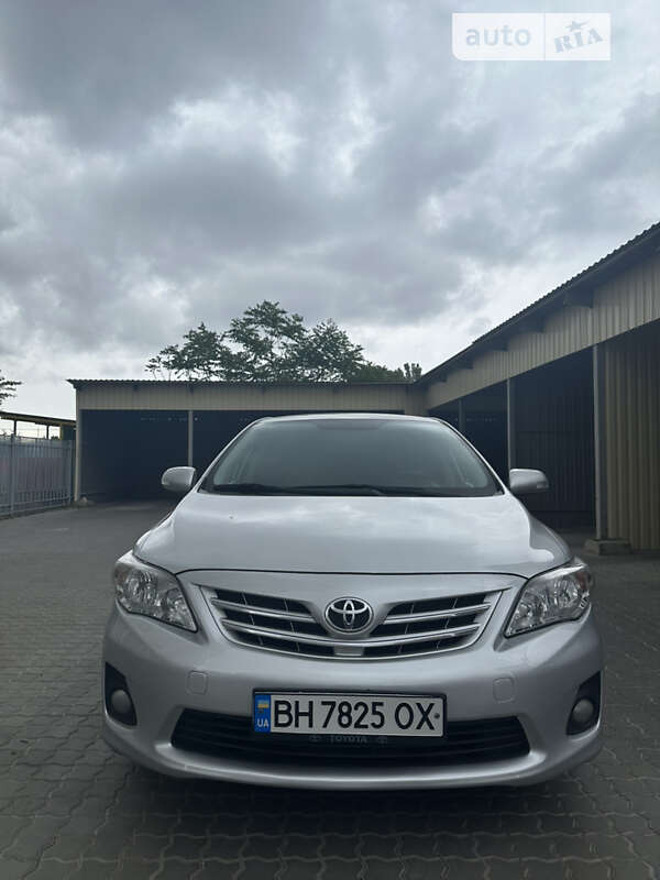 2012 toyota corolla