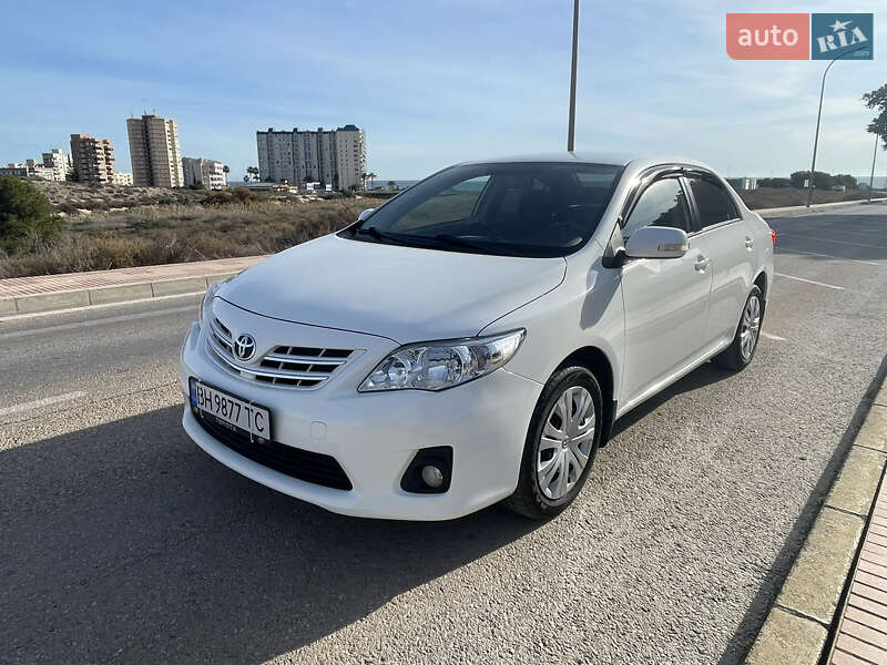 2011 toyota corolla