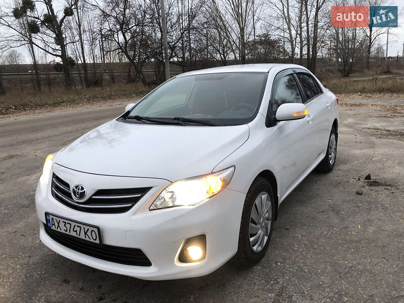 2012 toyota corolla