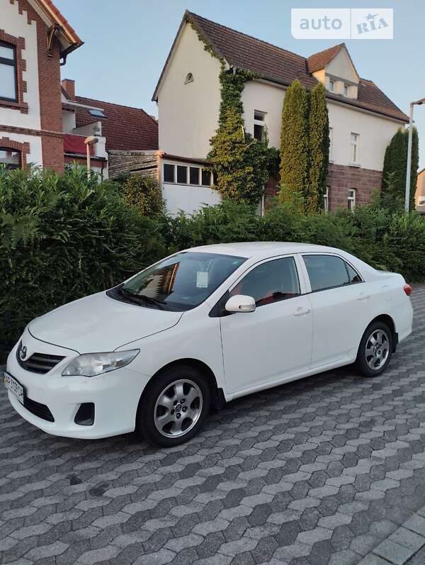 2011 toyota corolla