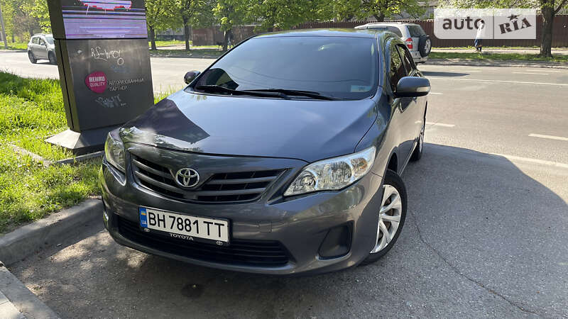 2011 toyota corolla