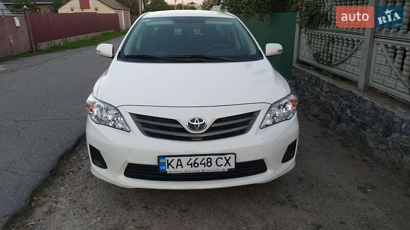 2011 toyota corolla