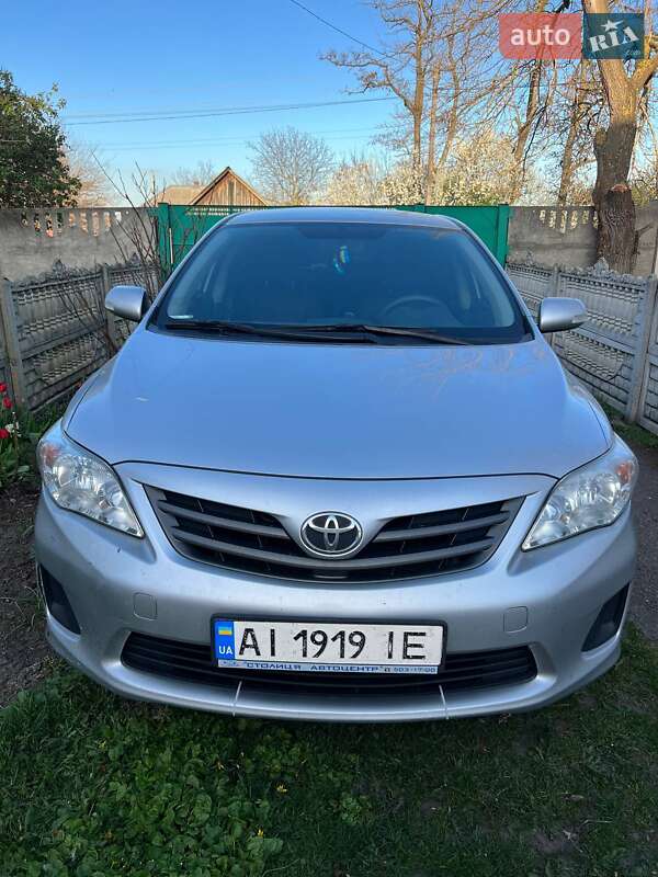 2011 toyota corolla