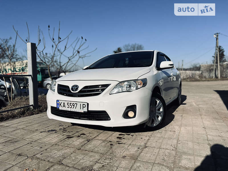 2010 toyota corolla