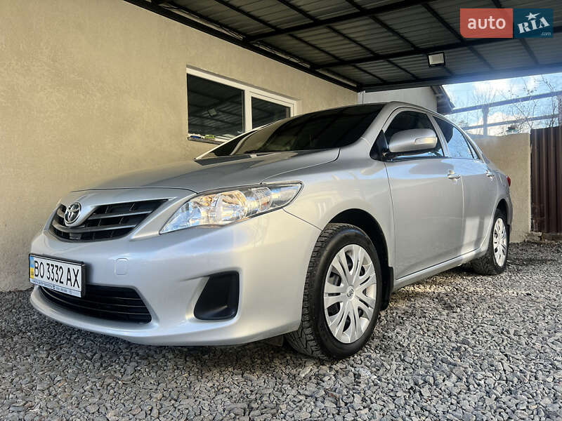 2011 toyota corolla