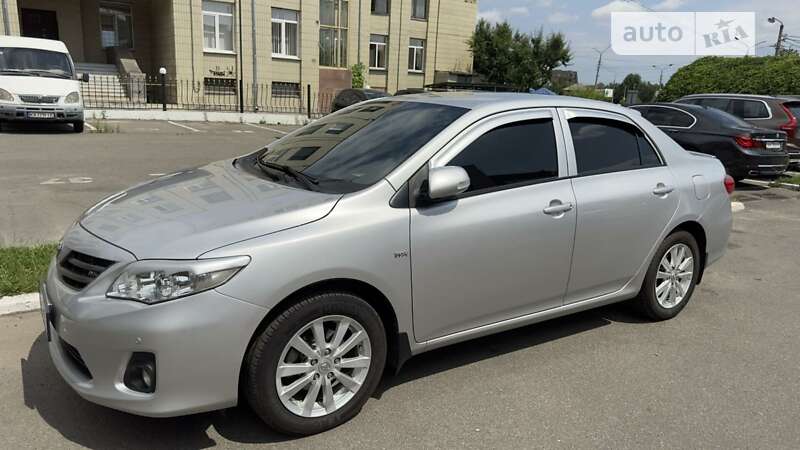2011 toyota corolla