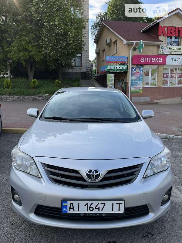 2012 toyota corolla