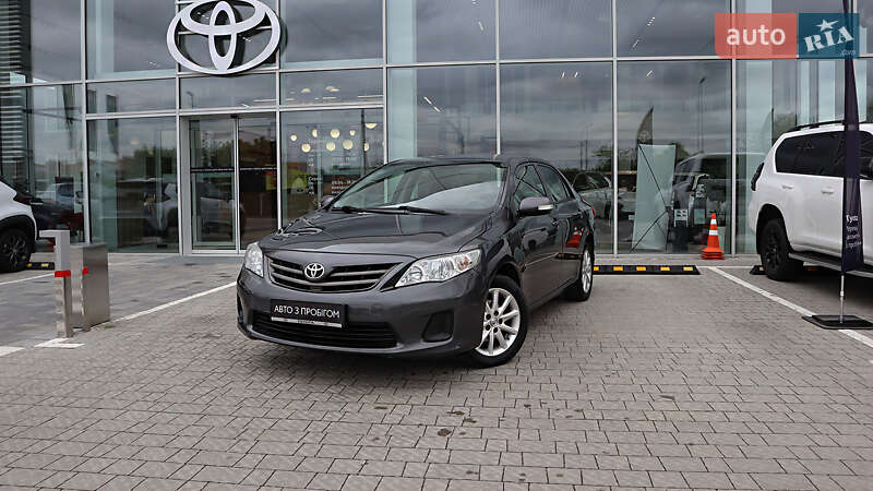 2013 toyota corolla