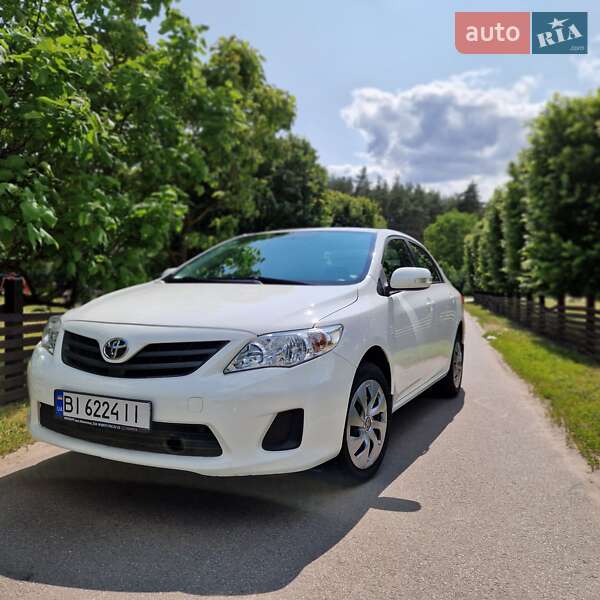 2010 toyota corolla