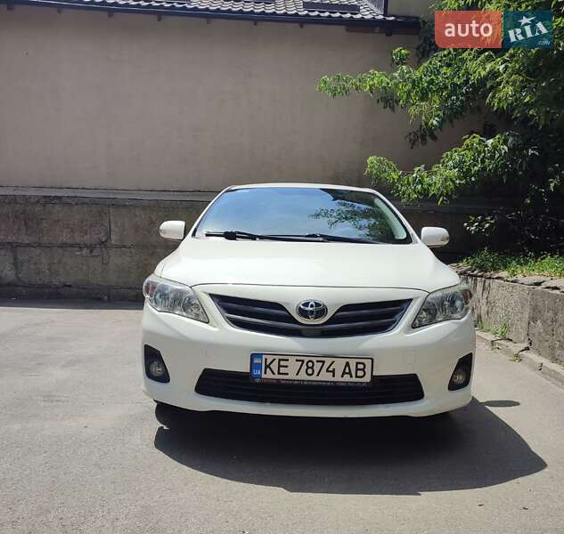 2012 toyota corolla