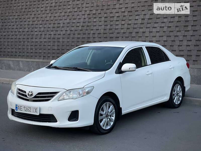 2010 toyota corolla