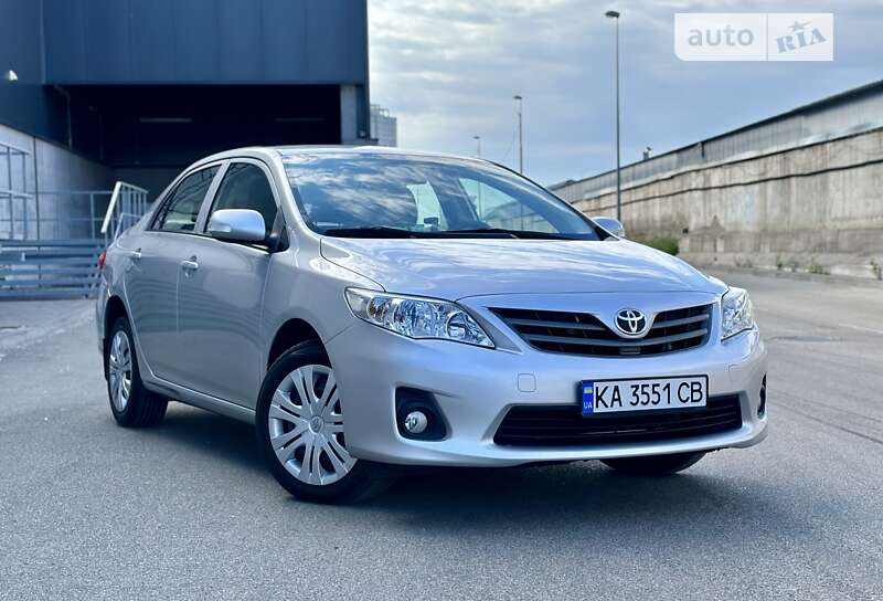 2012 toyota corolla