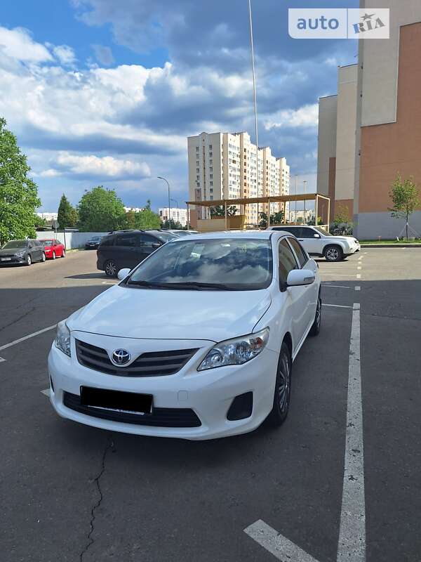 2011 toyota corolla