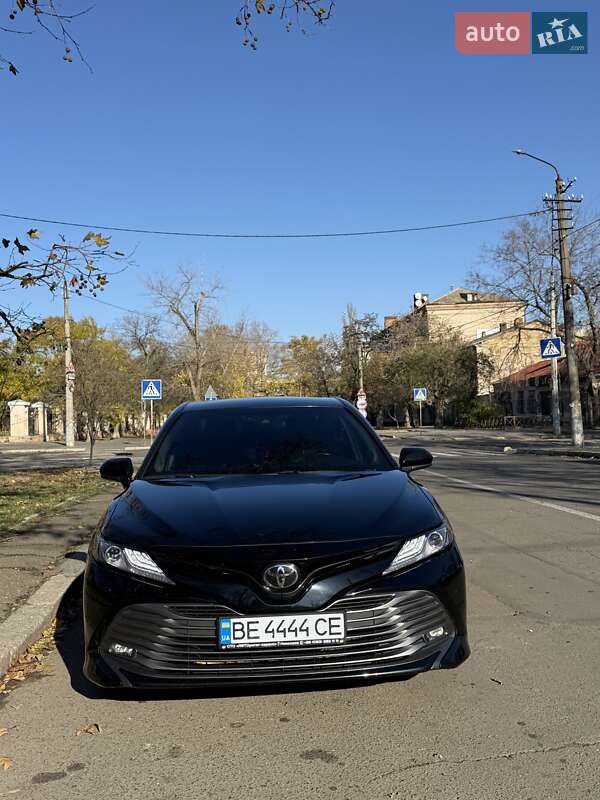 2020 toyota camry