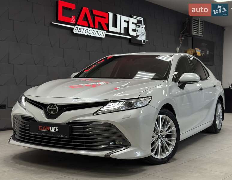 2020 toyota camry