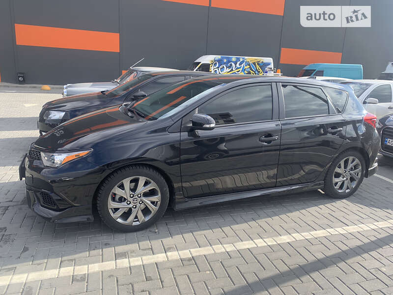 2017 toyota corolla